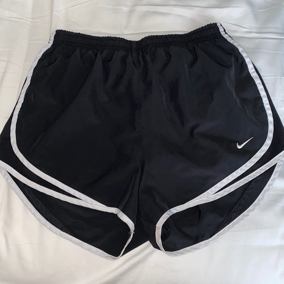 Nike Pants - ⭐️ 2 for 10 ⭐️ Women’s Nike Sry-Fit running shorts size Med.